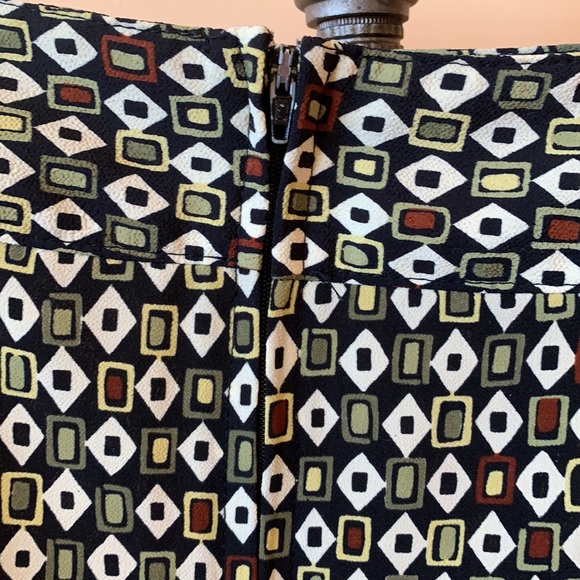 Patterned Skirt - Picture 2 of 7